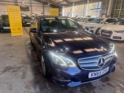 Used Mercedes E220 SE 2015 Blue Sedan