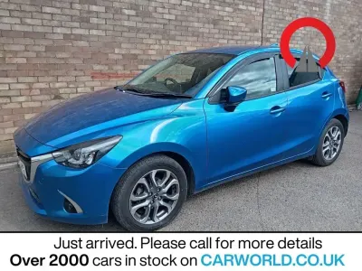 Begagnad Mazda 2 Inclusive 115 HK (84 kW) 2019 Blå Halvkombi