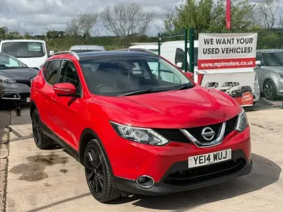 Used Nissan Qashqai Tekna 110 HP (80 kW) 2014 Red SUV