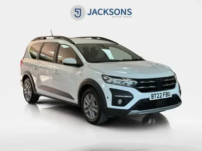 Używany Dacia Jogger Comfort 110 KM (80 kW) 2022 Biały Minivan