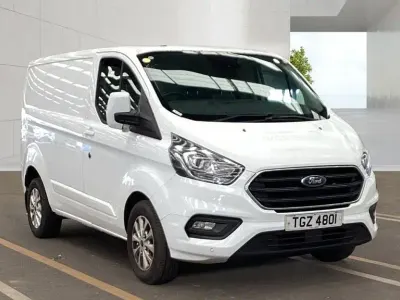 Used Ford Transit Custom Limited 130 HP (95 kW) 2021 White Van