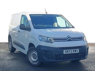 Used Citroën Berlingo 100 HP (73 kW) 2022 White MPV