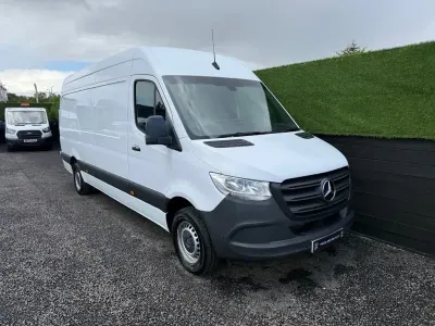 Używany Mercedes Sprinter Progressive 2022 Biały Van