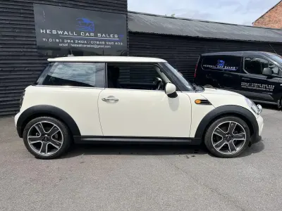 Used Mini Cooper D Hatch 2012 White Hatchback