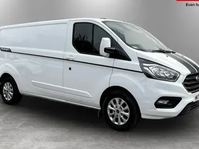 Used Ford Transit Custom Limited 185 HP (136 kW) 2021 White Van