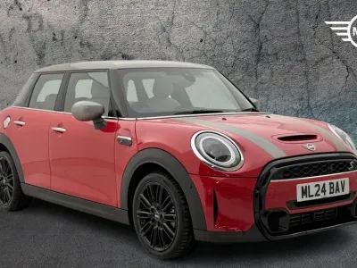 Used Mini Cooper S Exclusive 176 HP (129 kW) 2024 Red Hatchback