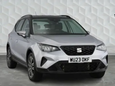 Used Seat Arona SE Technology 110 HP (80 kW) 2023 Urban silver SUV