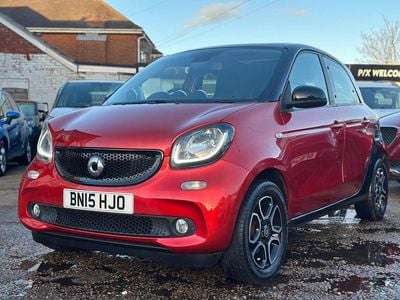 Red Used 2015 Smart ForFour Premium Hatchback | £3,995 (Fair price)