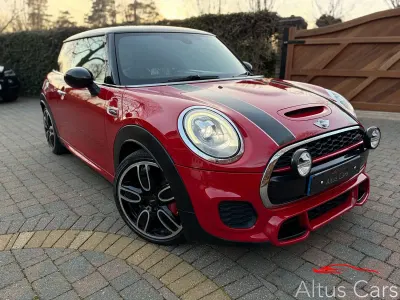 Used Mini John Cooper Works Hatch 231 HP (169 kW) 2019 Red Hatchback