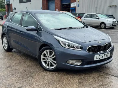 Used Kia Ceed 128 HP (94 kW) 2013 Blue Hatchback