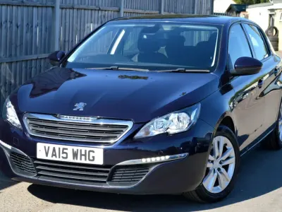 Używany Peugeot 308 Active 130 KM (95 kW) 2015 Niebieski Hatchback