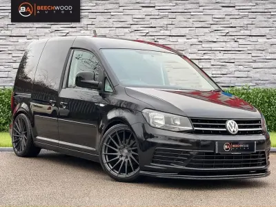 Usado VW Caddy Startline 122 HP (89 kW) 2019 Preto Monovolume