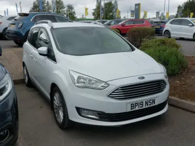Used Ford Grand C-Max Titanium 100 HP (73 kW) 2019 White MPV