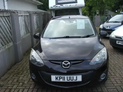Used Mazda 2 Inclusive 102 HP (75 kW) 2011 Maroon Hatchback