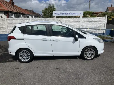 Used Ford B-MAX Titanium 100 HP (73 kW) 2014 White MPV