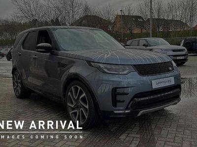 Blue Used 2020 Land Rover Discovery 5 HSE Luxury SUV | £38,200 (Fair price)