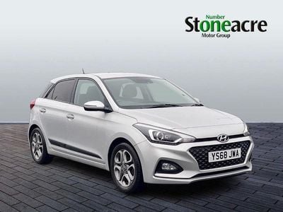 Used Hyundai i20 Premium 84 HP (61 kW) 2019 Silver Hatchback