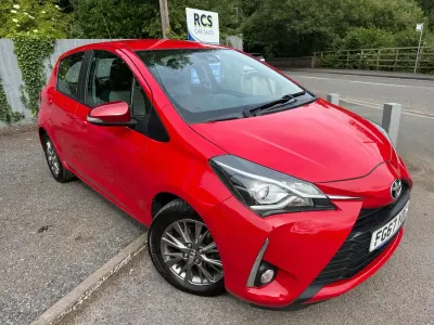 Used Toyota Yaris 2017 Red Hatchback