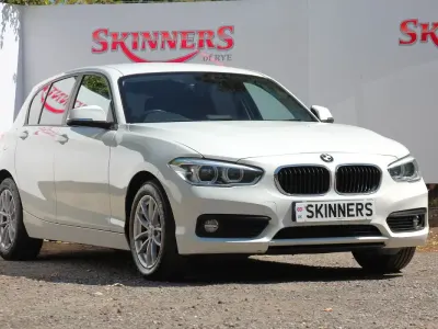 Used BMW 118 Comfort Edition 136 HP (100 kW) 2018 White Hatchback