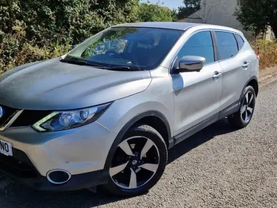 Used Nissan Qashqai N-TEC 110 HP (80 kW) 2015 Silver SUV