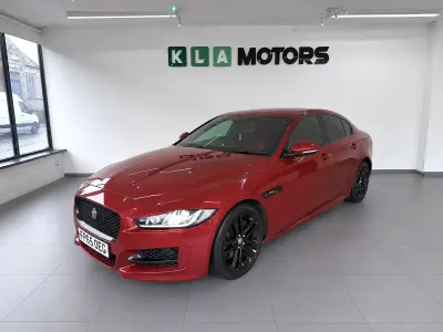 Used Jaguar XE R-Sport 180 HP (132 kW) 2015 Red Sedan