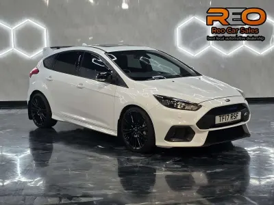 Used Ford Focus RS 350 HP (257 kW) 2017 White Hatchback