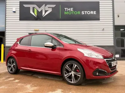 Used Peugeot 208 Prestige 208 HP (152 kW) 2017 Red Hatchback