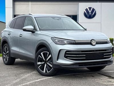 New VW Touran Elegance 150 HP (110 kW) 2026 Silver MPV