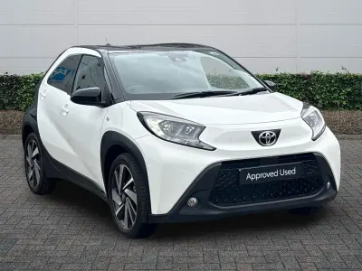 Used Toyota Aygo X 72 HP (52 kW) 2024 White SUV