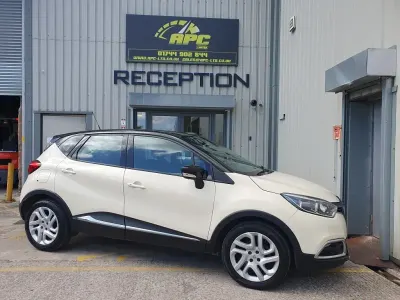 Used Renault Captur Dynamique 2016 Cream/black SUV