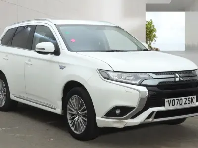 Used Mitsubishi Outlander P-HEV Plus 2020 White