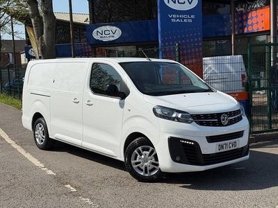 Usado Vauxhall Vivaro Sportive 100 HP (73 kW) 2021 Branco Monovolume