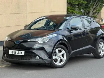 Used Toyota C-HR 122 HP (89 kW) 2019 Black SUV