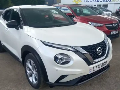Used Nissan Juke N-Connecta 114 HP (83 kW) 2021 White SUV