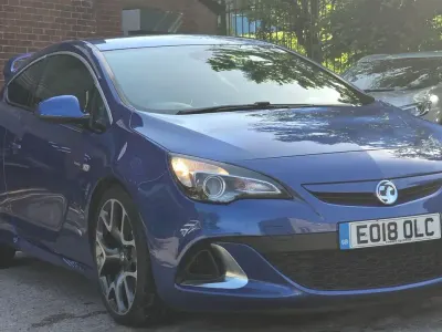 Used Vauxhall Astra GTC S 280 HP (205 kW) 2018 Blue Hatchback