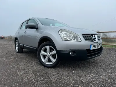 Used Nissan Qashqai Tekna 141 HP (103 kW) 2011 Silver SUV