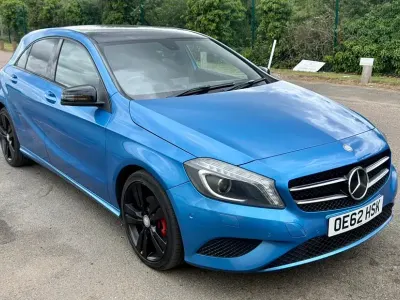 Used Mercedes A180 2013 Blue Hatchback