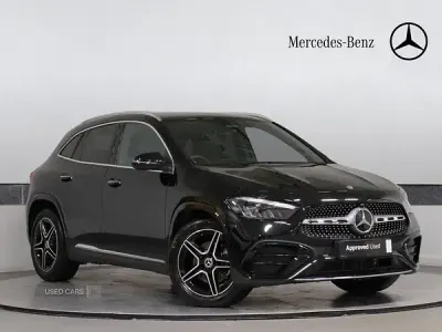 Käytetty Mercedes GLA200 Executive 163 HP (119 kW) 2025 Musta Katumaasturi