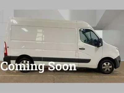 Used Nissan Interstar Tekna 135 HP (99 kW) 2023 White Van
