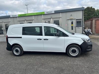 White New 2025 Renault Kangoo Van | £17,990 (Fair price)