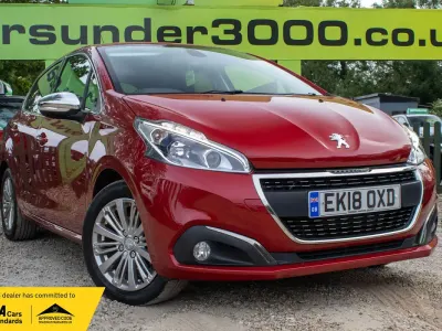 Used Peugeot 208 Allure 110 HP (80 kW) 2018 Red Hatchback