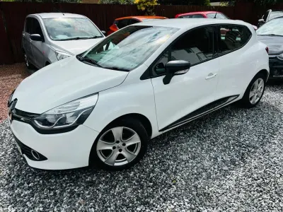 Used Renault Clio IV Dynamique 2016 White Hatchback