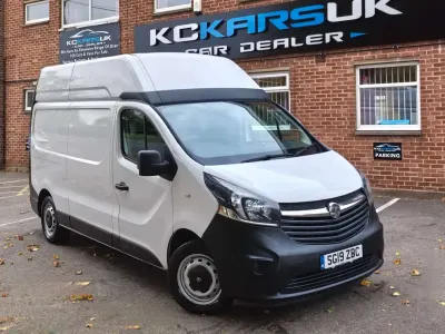 Used Vauxhall Vivaro S 125 HP (91 kW) 2019 White MPV