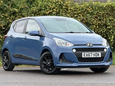 Used Hyundai i10 Premium 66 HP (48 kW) 2017 Blue Hatchback