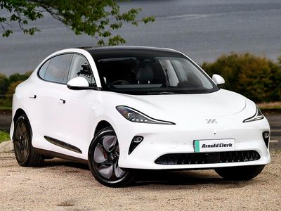 New MG IM6 300 kW (408 HP) 2025 White SUV