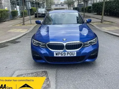 Begagnad BMW 330e M Sport 2019 Blå Sedan