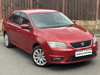 Begagnad Seat Toledo SE 2014 Röd Halvkombi