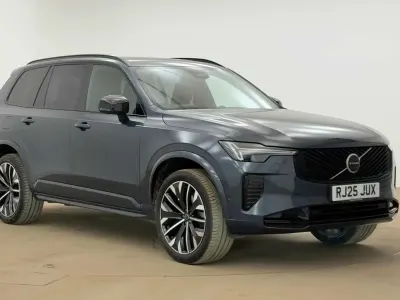 Begagnad Volvo XC90 Ultra 455 HK (334 kW) 2025 Blå SUV