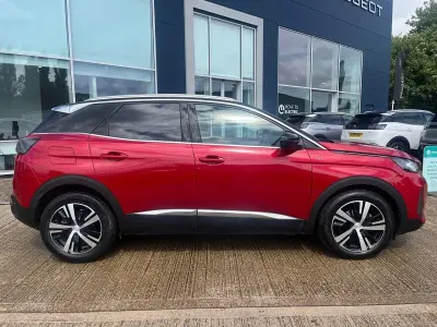 Second-hand Peugeot 3008 GT 129 CP (94 kW) 2022 Roșu SUV