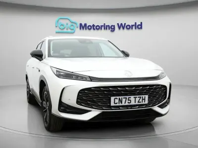 Used MG HS Trophy 221 HP (162 kW) 2025 White SUV